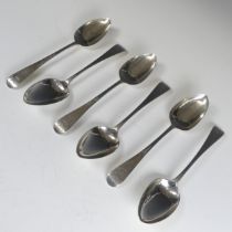 A set of six George IV silver Dessert Spoons, makers mark WE, hallmarked London, 1822, Old English