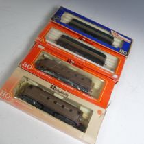 Rivarossi ‘HO’ gauge, four boxed diesel electric locomotives: 2 x 1777 Gr. D341-1017 (Fiat) Fettovie