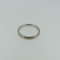 An 18ct white gold Band, Size M, 4g.