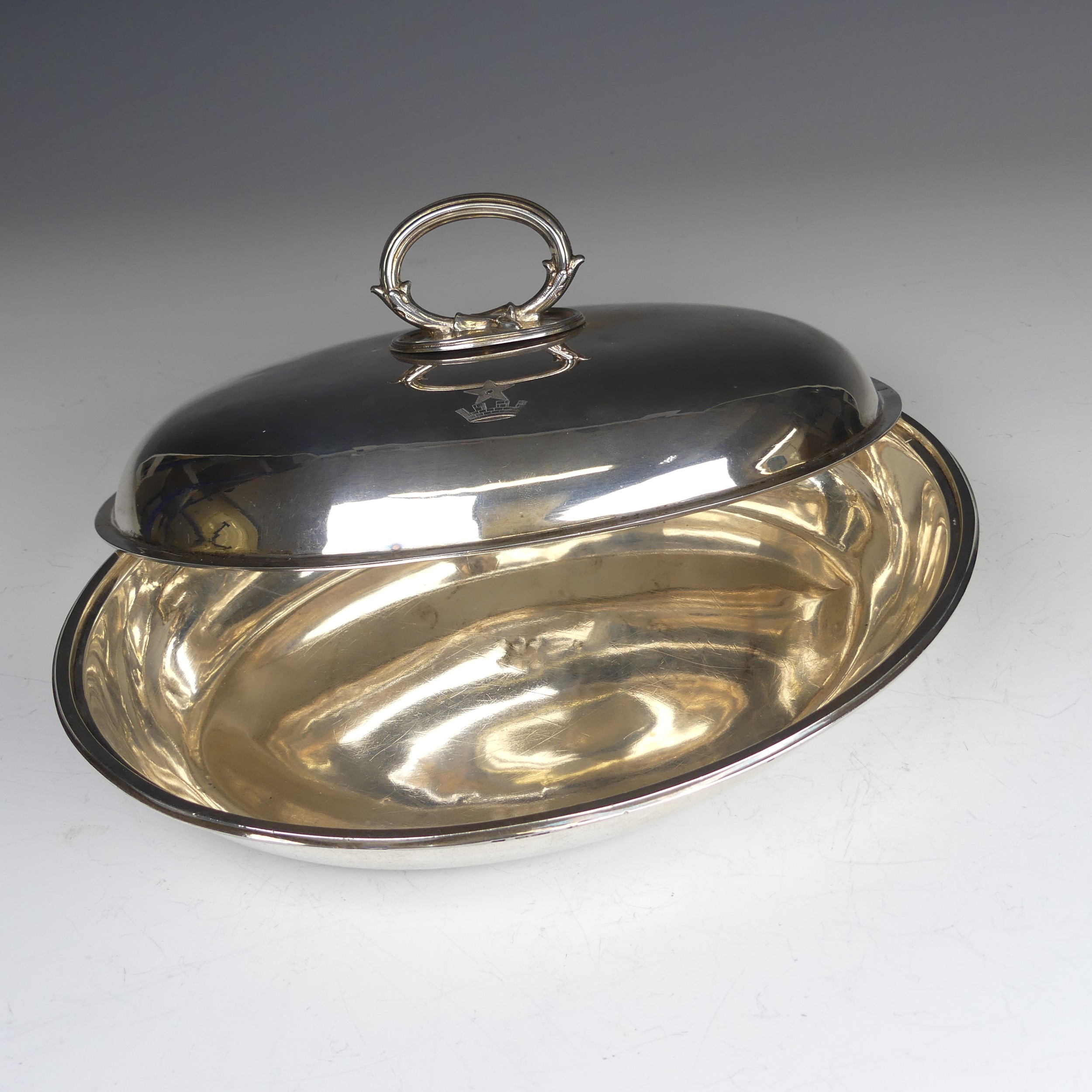 A Victorian oval silver Entrée Dish, hallmarked London 1883, with loop handle, crested with Peile - Image 6 of 9