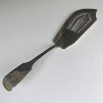 A George IV silver Fish Slice, by William Eaton, hallmarked London, 1824, fiddle pattern, with Peile