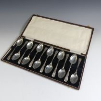 A cased set of twelve George V silver Teapsoons, by James Deakin & Sons, hallmarked Sheffield, 1927,