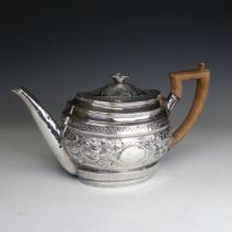 A George III silver Teapot, by Robert Hennell I & David Hennell II, hallmarked London 1798, of ovoid