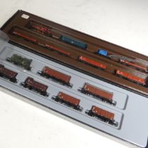 Marklin Mini-Club "Z" gauge, 8103, Db German Railway Construction Train Set, eight pieces, boxed,