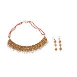 λ A 1970s INDIAN NECKLACE AND EARRING SUITE