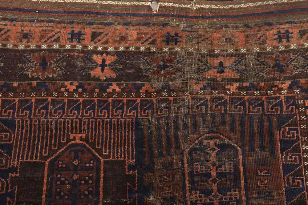 AN ANTIQUE BALOUCH RUG, NORTH-EAST PERSIA - Image 3 of 8