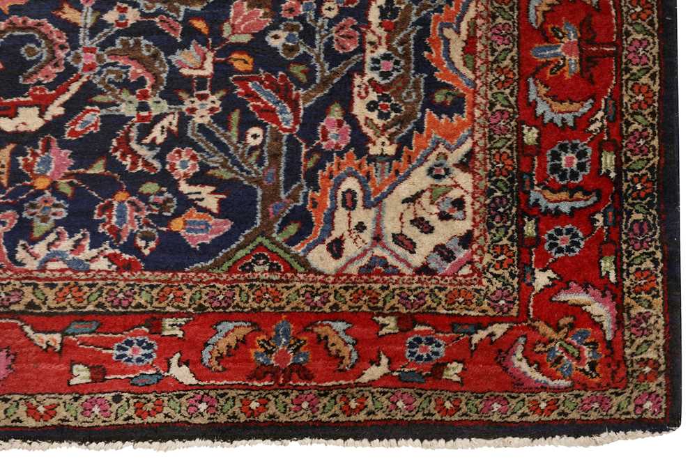 A FINE SAROUK RUG, WEST PERSIA - Image 7 of 8