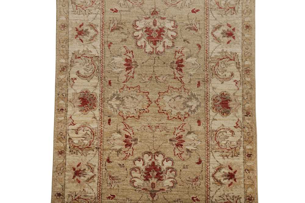 A FINE ZIEGLER DESIGN RUNNER - Image 5 of 9