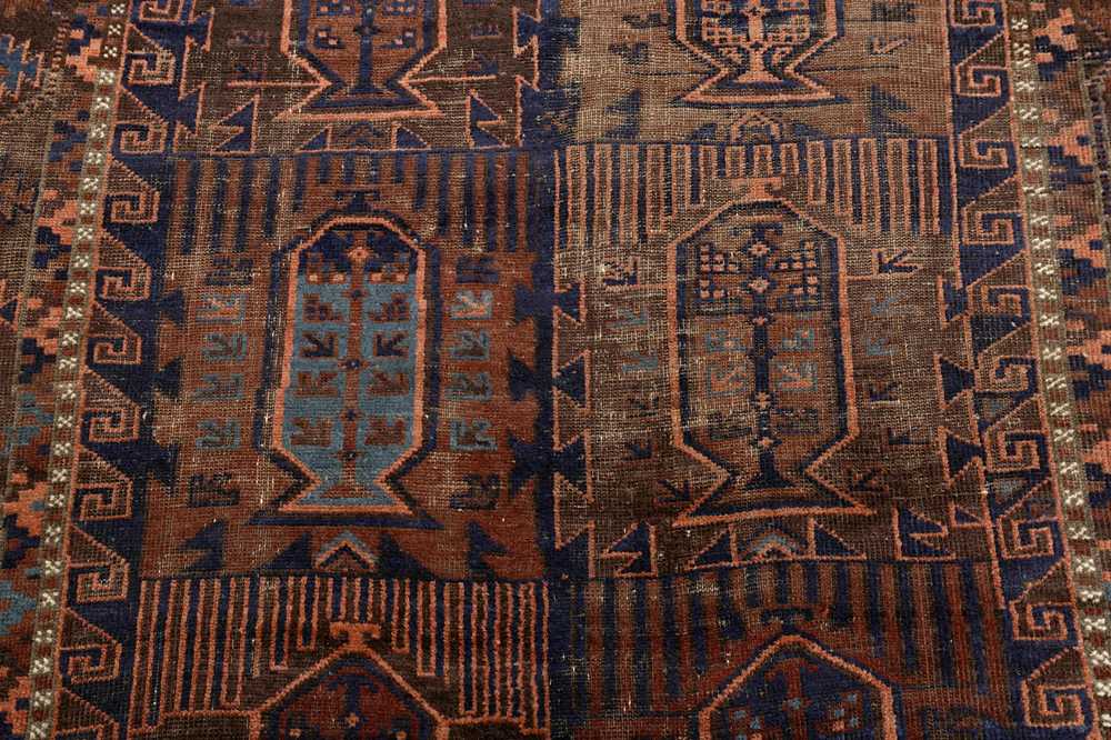 AN ANTIQUE BALOUCH RUG, NORTH-EAST PERSIA - Image 4 of 8