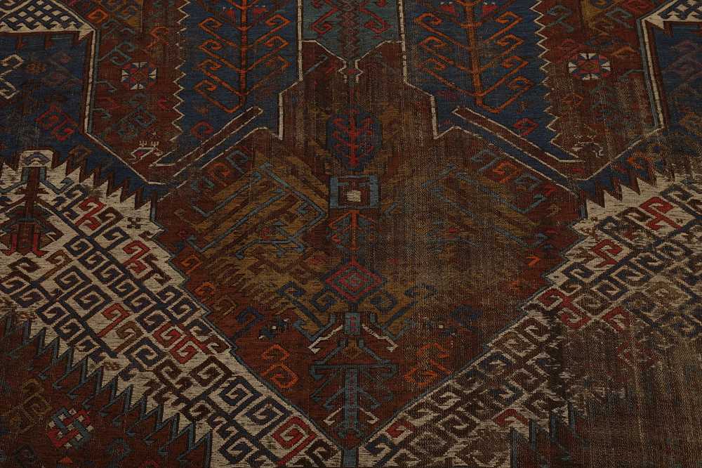 A DRAGON SOUMAC CARPET, SOUTH CAUCASUS - Image 3 of 9