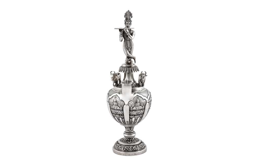 A rare and highly unusual early 20th century Anglo – Indian silver figural rose water sprinkler or s - Image 2 of 12