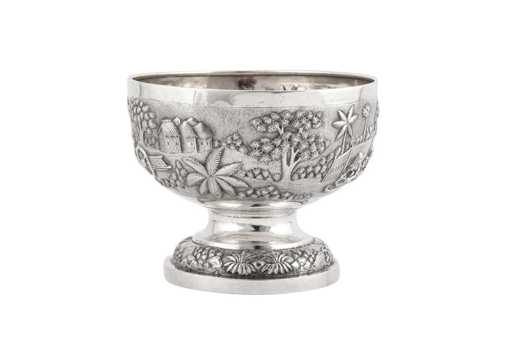 A late 19th century Anglo – Indian silver footed bowl, Calcutta, Bhowanipore circa 1890 by Grish Chu - Image 4 of 5