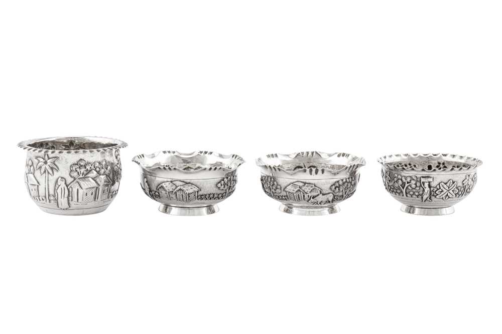 A pair of early 20th century Anglo – Indian silver bowls, Calcutta, Bhowanipore circa 1900 by Monohu - Image 2 of 6