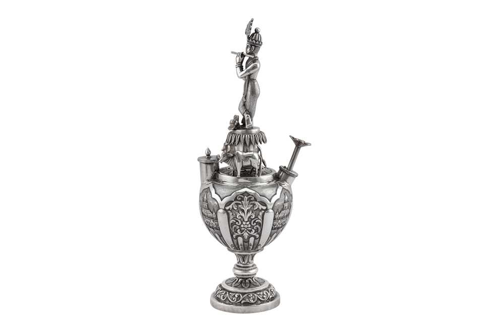 A rare and highly unusual early 20th century Anglo – Indian silver figural rose water sprinkler or s - Image 5 of 12