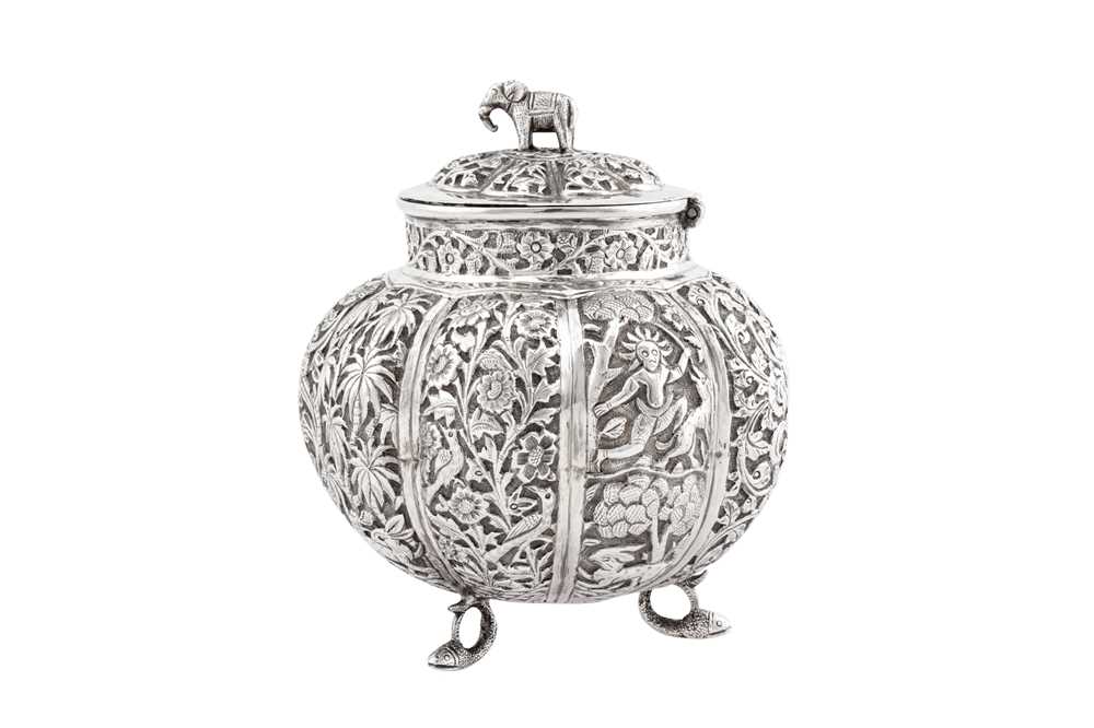 A late 19th / early 20th century Anglo – Indian unmarked silver tea caddy, Lucknow circa 1900