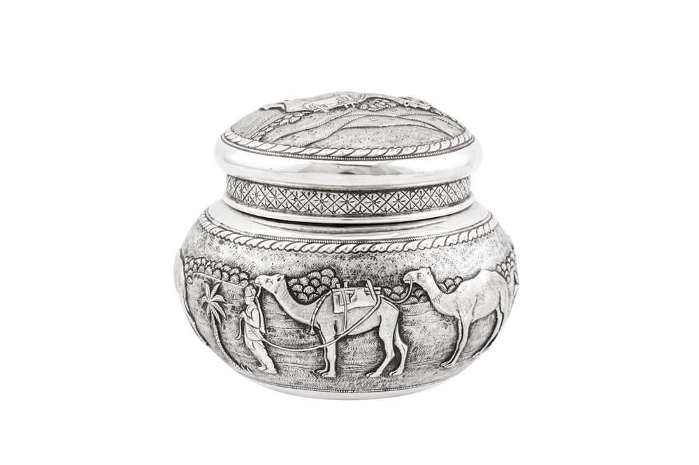 A rare early 20th century Anglo – Indian silver tea caddy, Karachi circa 1920 by J. Manikrai - Image 3 of 6