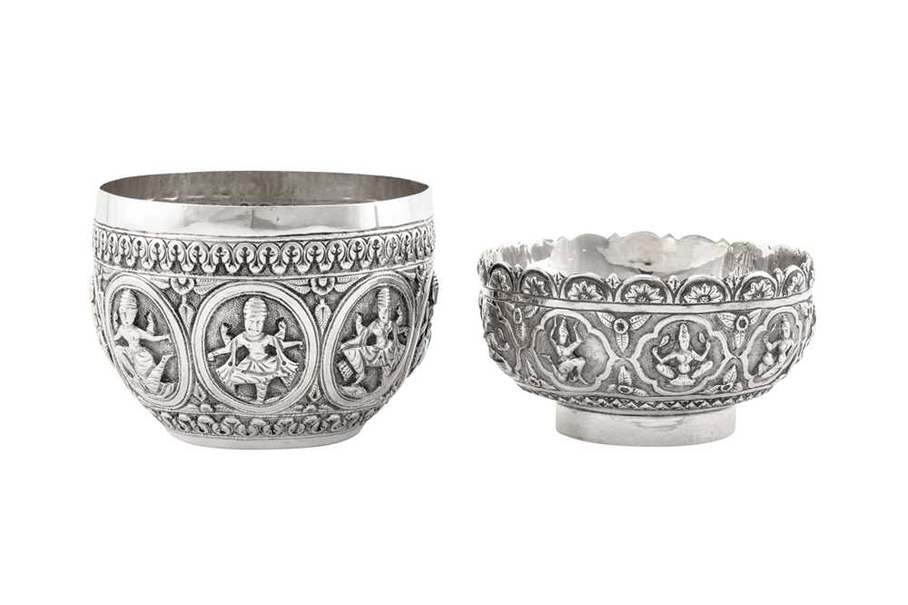 A late 19th century Anglo – Indian unmarked silver bowl, Madras circa 1890 - Image 2 of 2