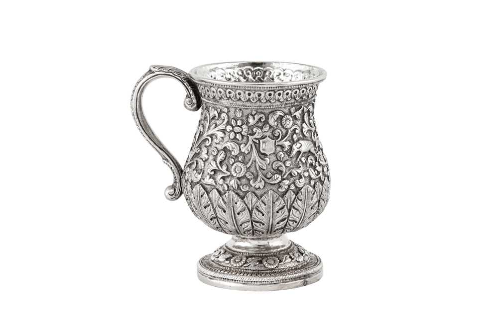 A late 19th century Anglo – Indian unmarked silver mug, Cutch circa 1890 - Image 4 of 4