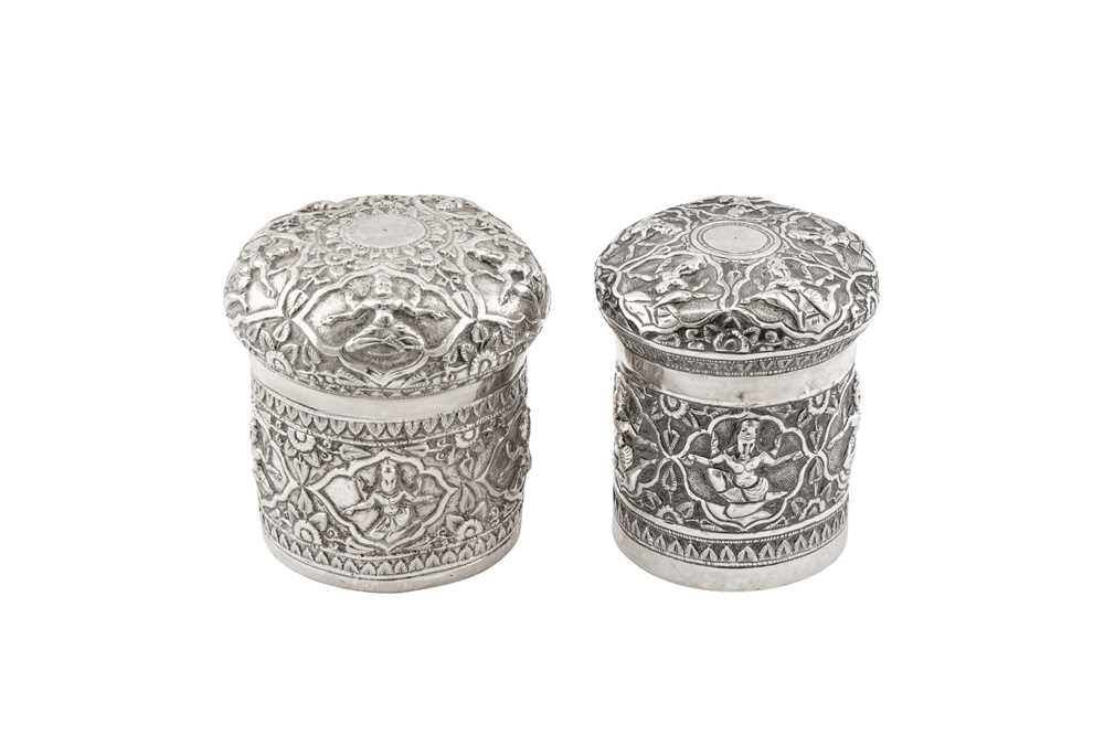 Two late 19th / early 20th century Anglo – Indian unmarked silver dressing table jars, Lucknow circa - Image 2 of 2