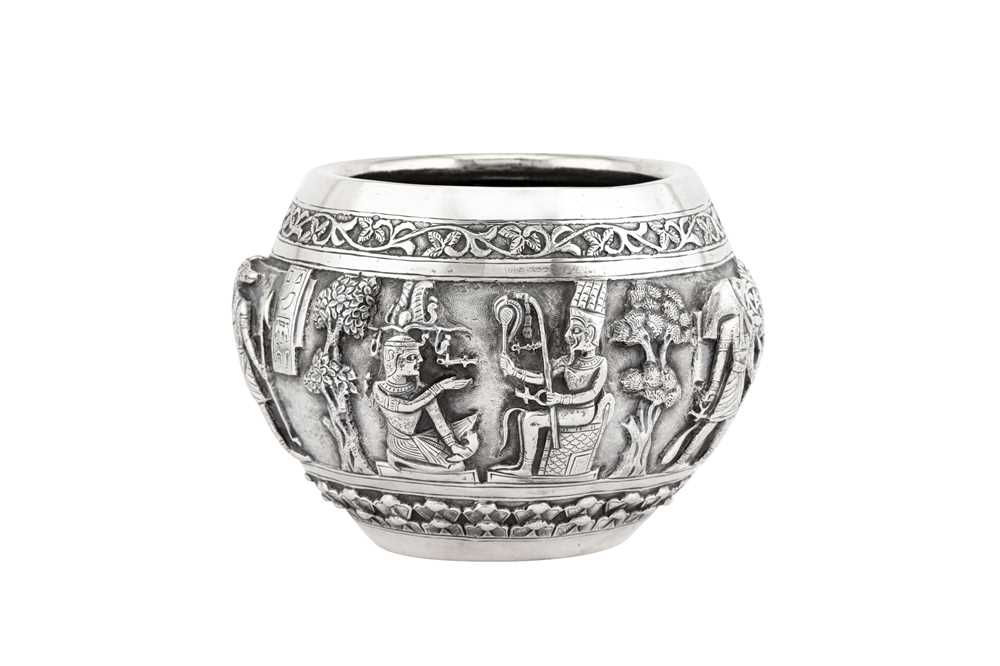 A rare early 20th century Anglo – Indian silver bowl, Lucknow with Egyptian import marks for Cairo 1 - Image 3 of 7