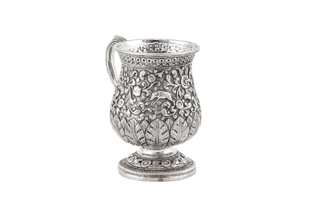 A late 19th century Anglo – Indian unmarked silver mug, Cutch circa 1890 - Image 3 of 4