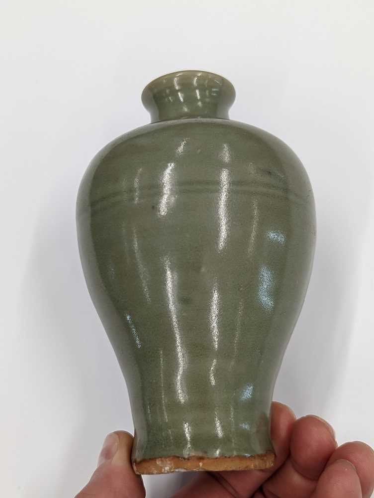 A PAIR OF CHINESE LONGQUAN CELADON VASES, MEIPING - Image 10 of 25