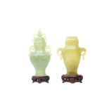 TWO CHINESE HARDSTONE VASES AND COVERS 二十世紀 硬石蓋瓶兩件