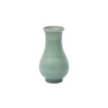 A CHINESE CELADON-GLAZED VASE 晚清或後期 青釉瓶