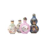 A GROUP OF FOUR CHINESE SNUFF BOTTLES 二十世紀 鼻煙壺一組四件