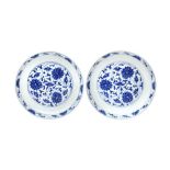 A PAIR OF CHINESE BLUE AND WHITE 'LOTUS' DISHES 青花蓮紋盤一對