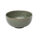 A CHINESE LONGQUAN CELADON 'LOTUS' BOWL 元或明 龍泉窰青釉蓮紋盌