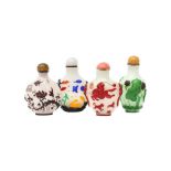 FOUR CHINESE BEIJING GLASS SNUFF BOTTLES 十九或二十世紀 套料鼻煙壺一組四件