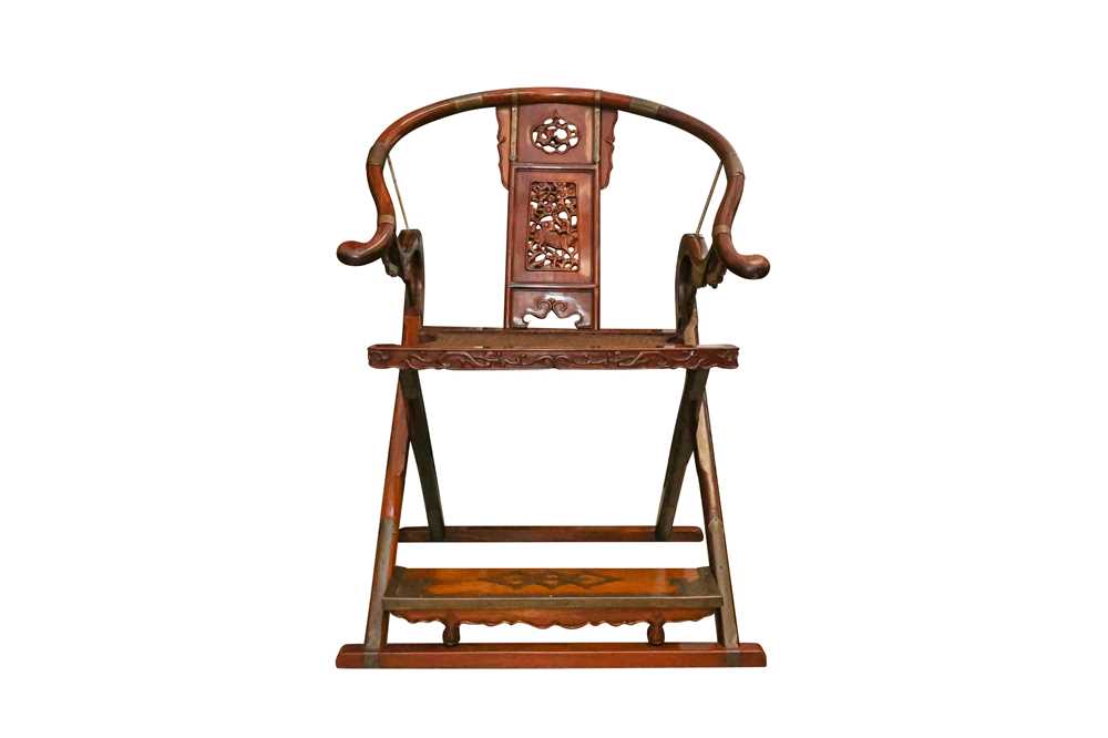 λ A CHINESE HUANGHUALI HORSESHOE-BACK FOLDING CHAIR, JIAO YI 十九或二十世紀 黃花梨交椅