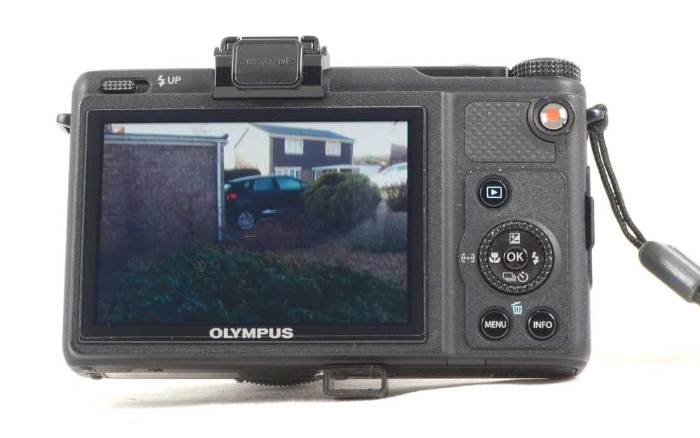 Olympus XZ-1 Compact Digital Camera. - Image 3 of 3