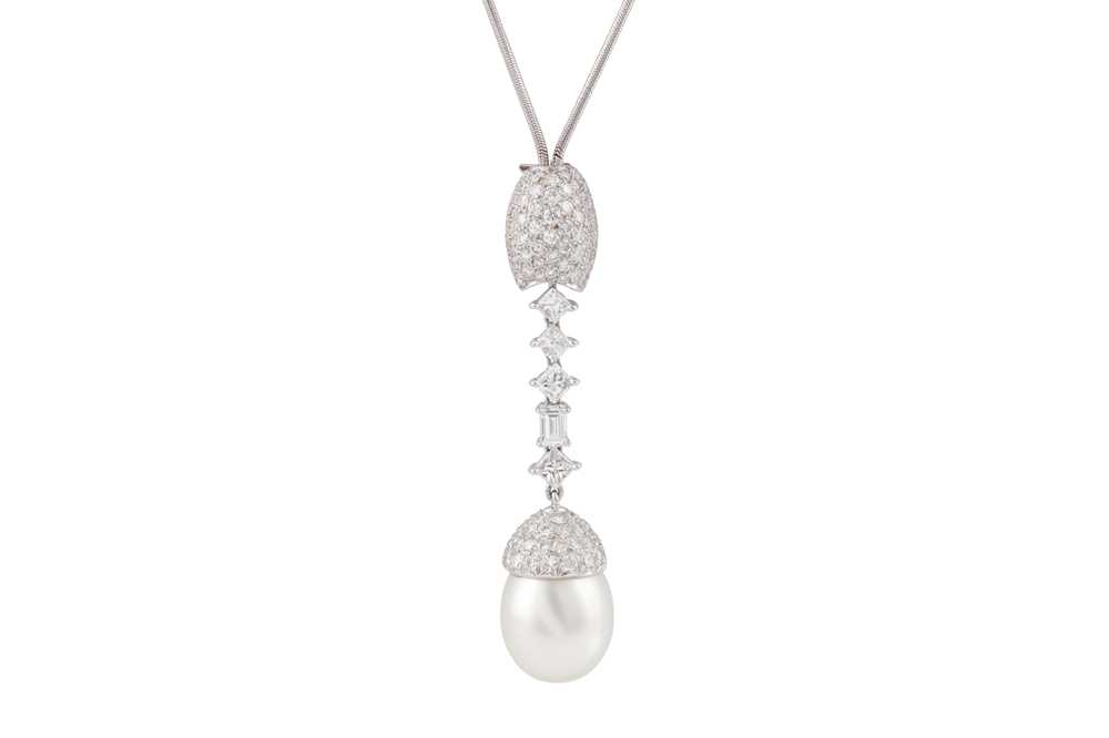 An interchangeable cultured pearl and diamond earrings and necklace suite - Image 3 of 5