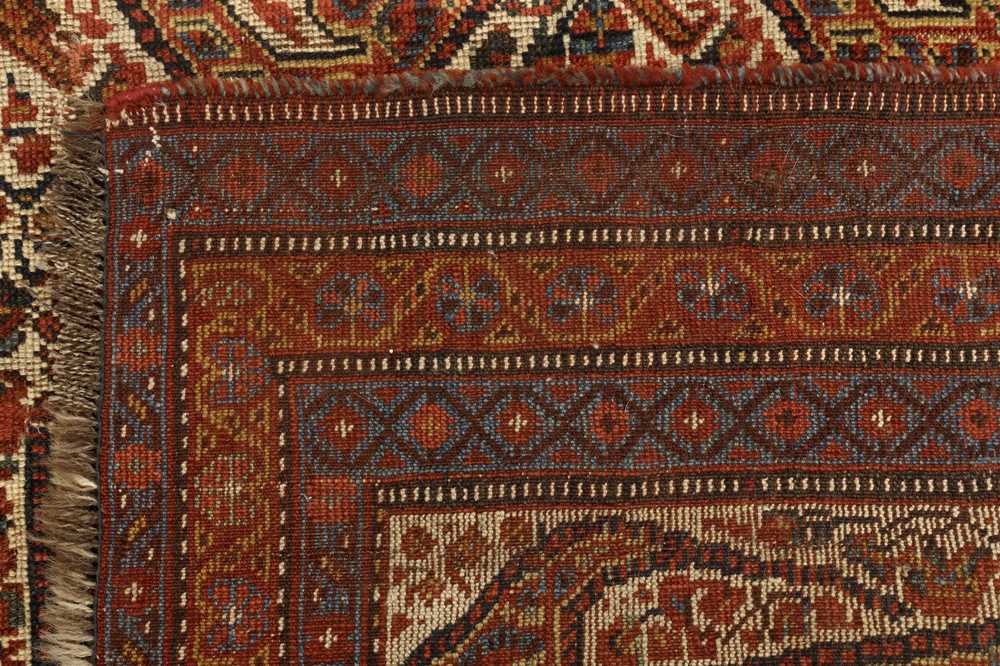 AN ANTIQUE HAMSEH RUG, SOUTH-WEST PERSIA - Image 7 of 7