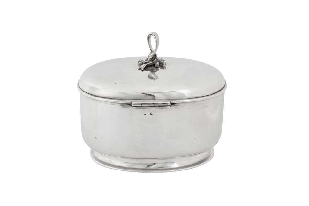 A late 19th / early 20th century Austrian 800 standard silver sugar box (zuckerdose), Vienna circa 1