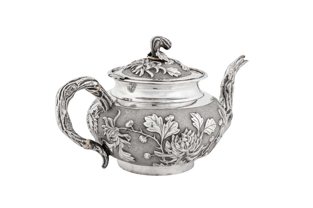 A late 19th / early 20th century Chinese Export silver three-piece tea service, Canton circa 1900 by - Image 4 of 6