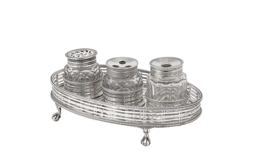 A George III sterling silver inkstand, London 1798 by Burridge Davenport - Image 2 of 4