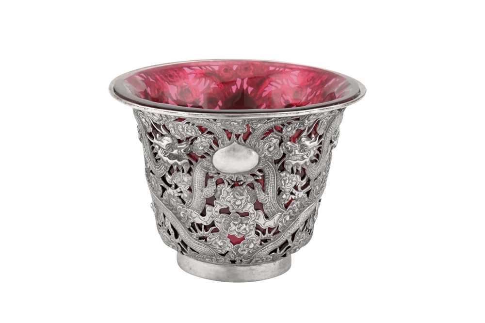 A late 19th / early 20th century Chinese Export silver bowl, Canton circa 1900 by Sui Chang, retaile