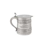 An Alexander III late 19th century Russian 84 zolotnik silver small tankard, Moscow 1891 by JФ (unid