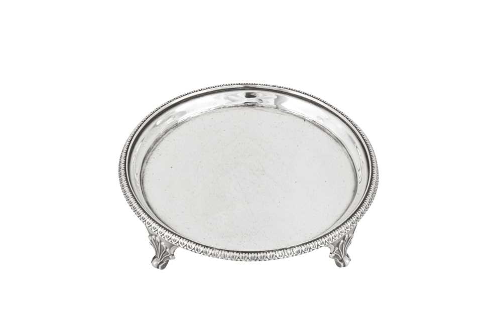 A George III sterling silver teapot stand, London 1808 by Rebecca Emes and William Emes - Image 2 of 3