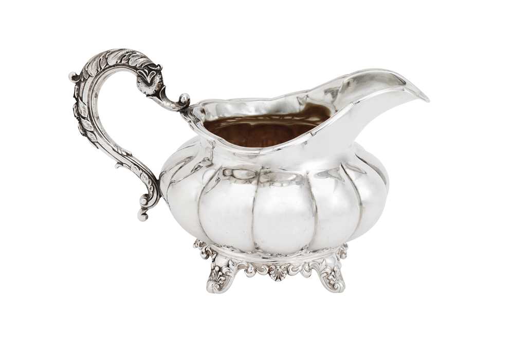 A closely matched Victorian sterling silver four-piece tea and coffee service - Image 5 of 13