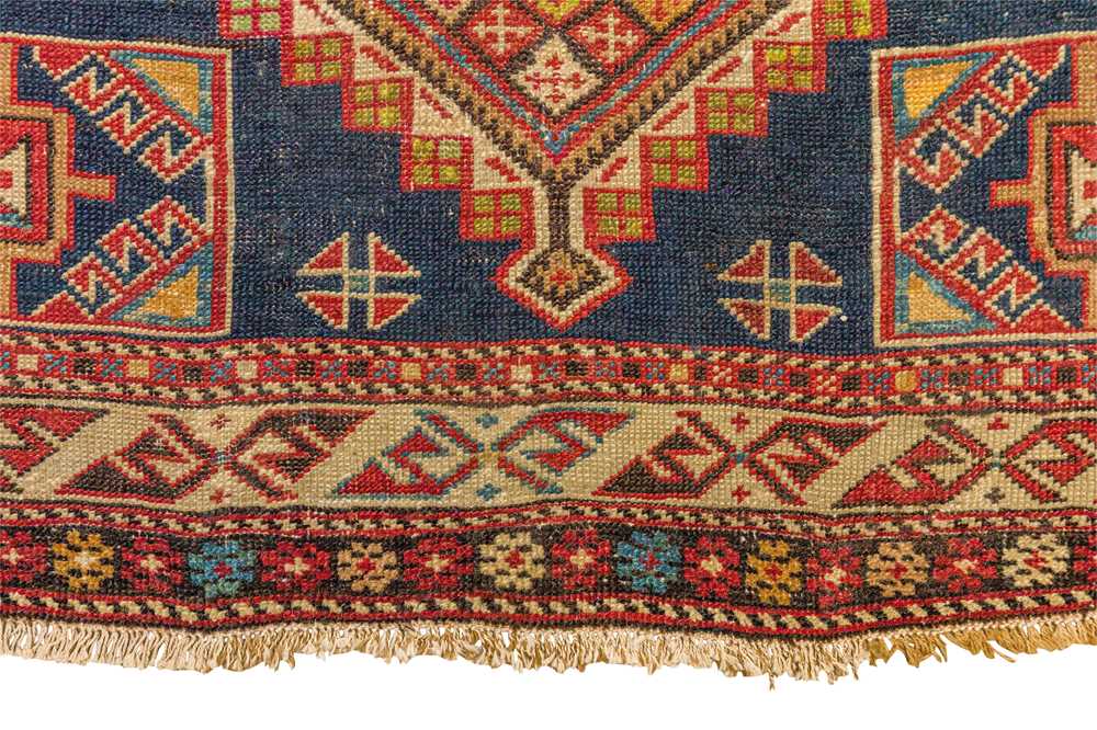 AN ANTIQUE SHIRVAN RUG, EAST CAUCASUS - Image 6 of 8