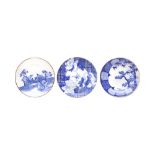 A GROUP OF THREE JAPANESE TRANSFER-PRINTED BLUE AND WHITE DISHES