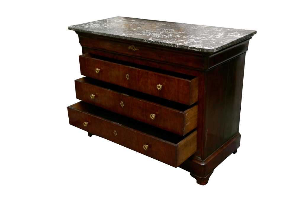 A FRENCH LOUIS PHILIPPE COMMODE - Image 3 of 11