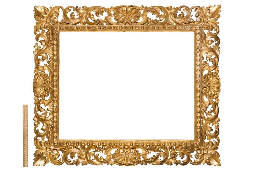 AN ITALIAN FLORENTINE 19TH CENTURY CARVED, PIERCED AND GILDED FRAME - Image 4 of 4