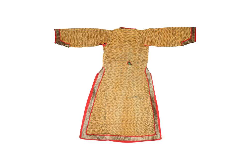 A KASHMIRI EMBROIDERED ANGARKHA (LONG-SLEEVED OUTER ROBE) Kashmir, Northern India, 19th century - Image 2 of 7