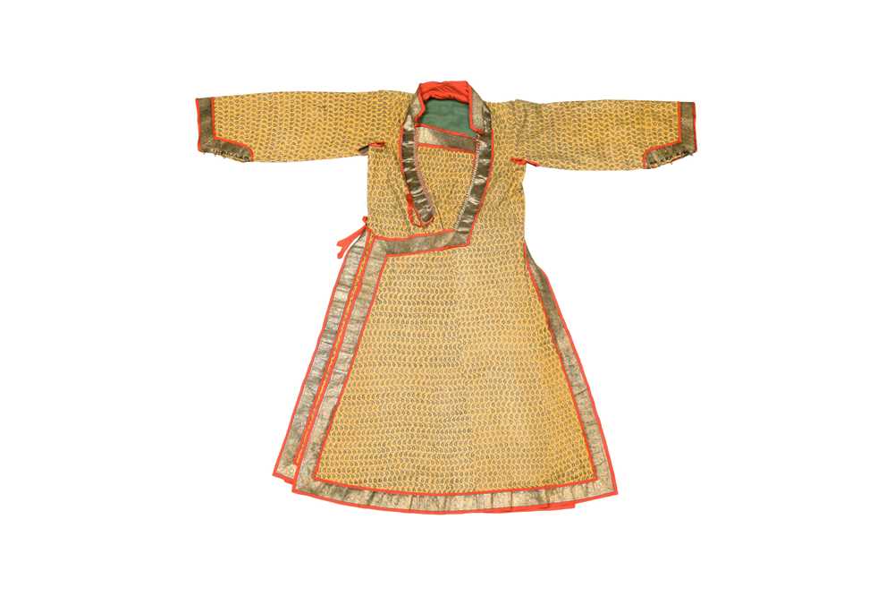 A KASHMIRI EMBROIDERED ANGARKHA (LONG-SLEEVED OUTER ROBE) Kashmir, Northern India, 19th century