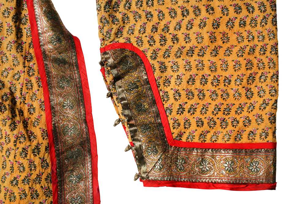 A KASHMIRI EMBROIDERED ANGARKHA (LONG-SLEEVED OUTER ROBE) Kashmir, Northern India, 19th century - Image 5 of 7